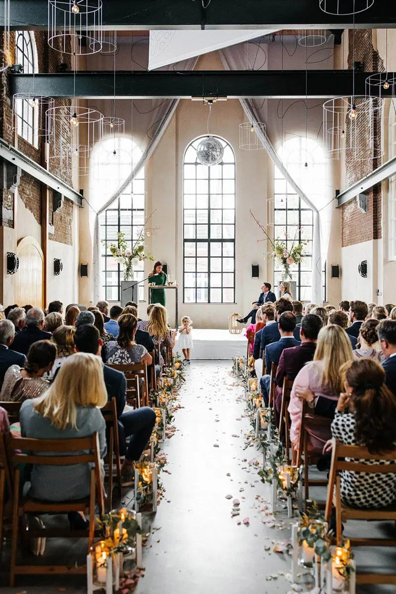 Ceremonie in kerk