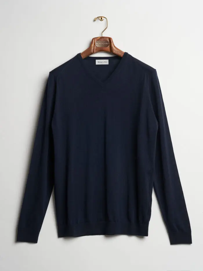 donker blauw navy v-hals shirt