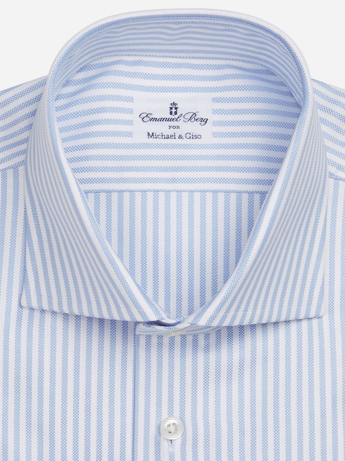 casual white blue striped shirt extremem cut-away