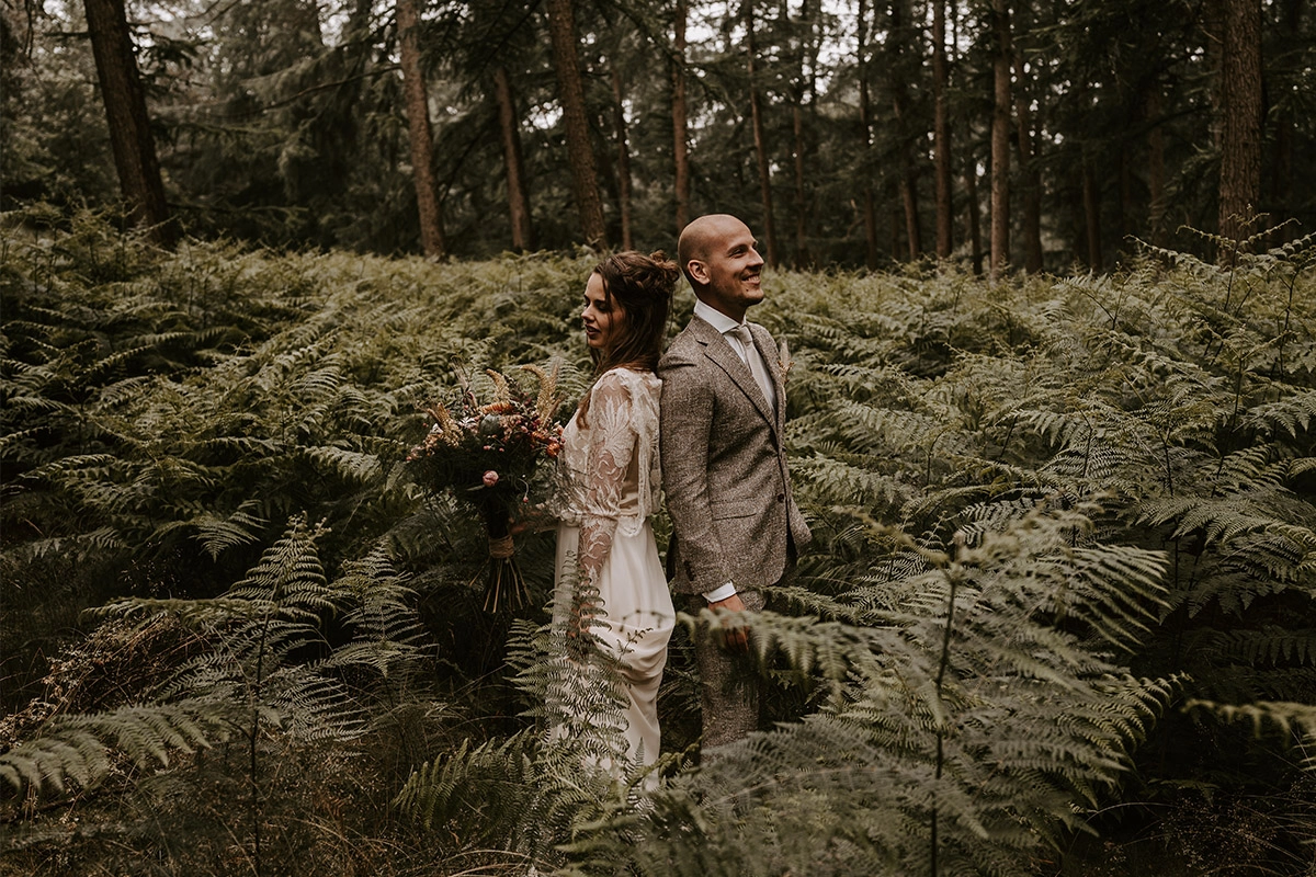 bos natuur bruiloft huwelijk trouwpak maatpak bride | Michael & Giso