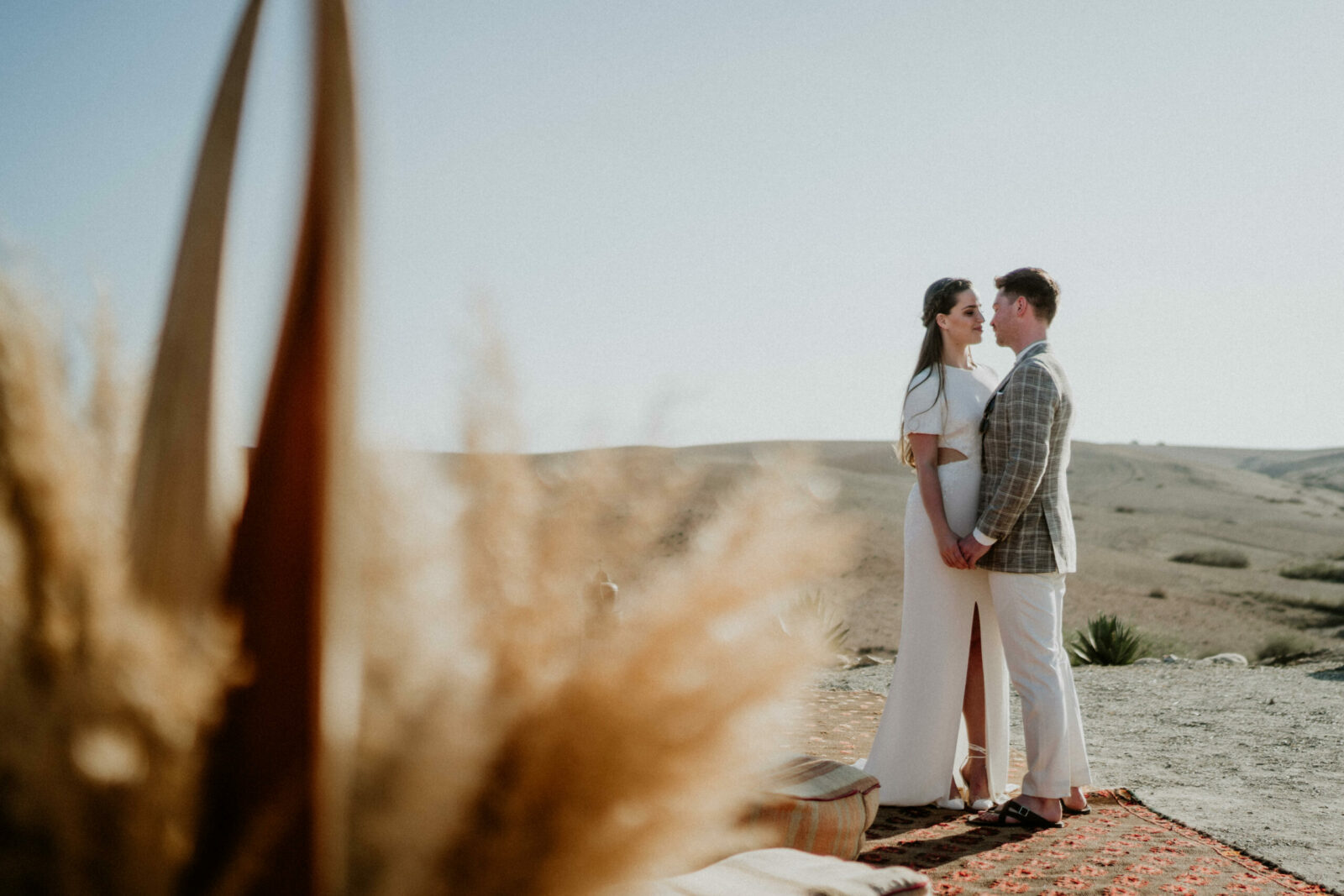 Terredesetoiles Maike Simon TheSoukDepartment Agafay Desert Wedding 84 scaled e1660831526952 | Michael & Giso