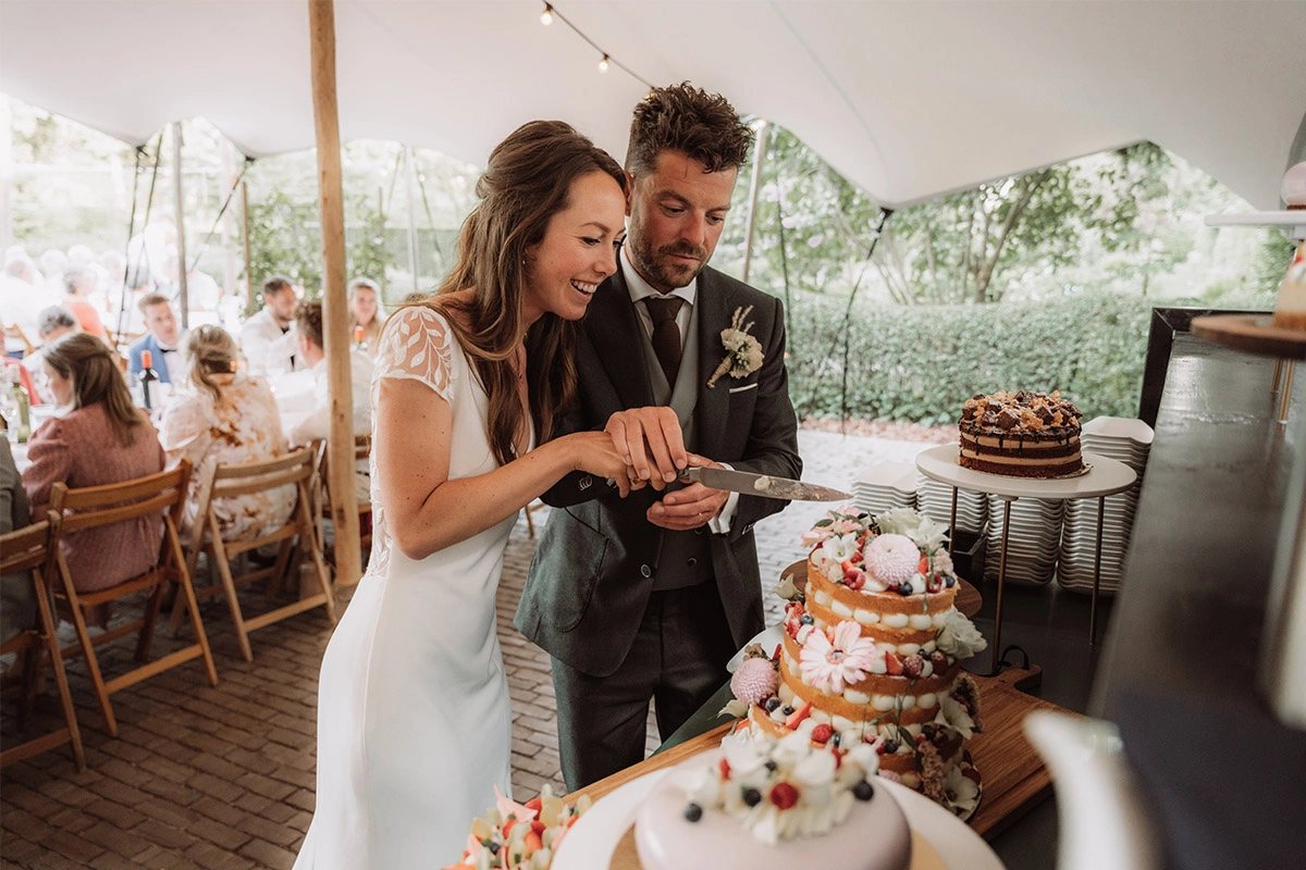 taart huwelijksdag man vrouw bruidspaar cake | Michael & Giso