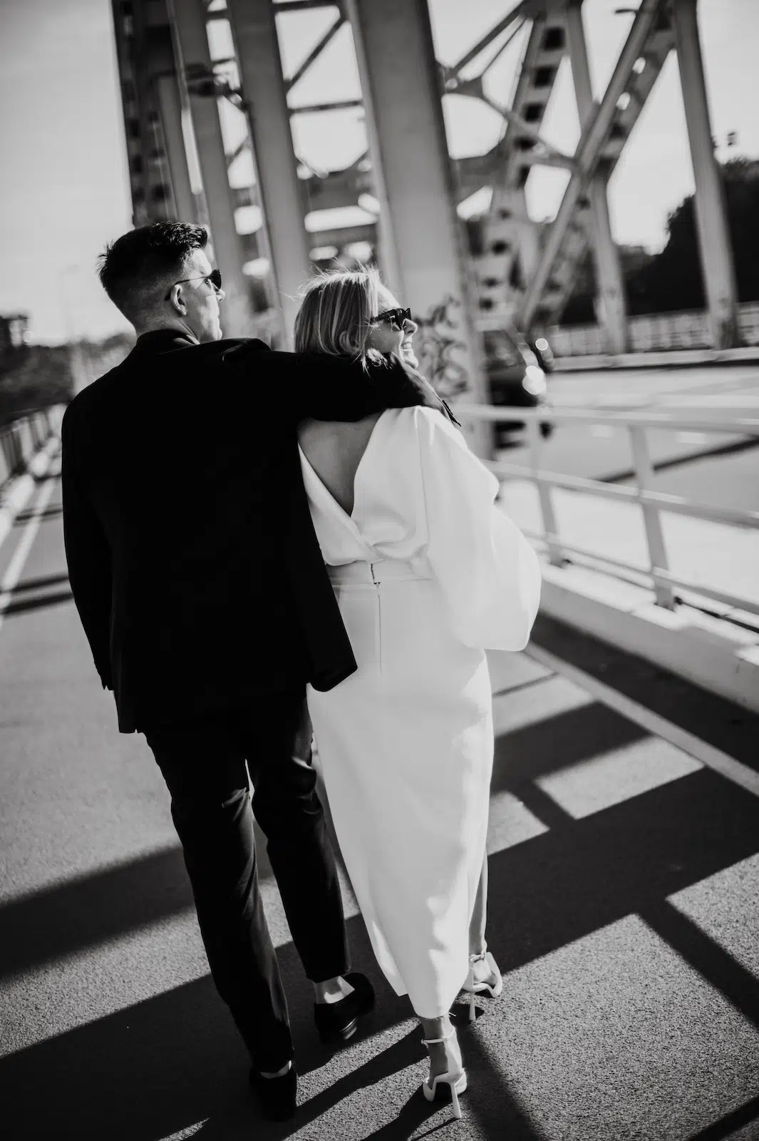 city wedding all black trouwkostuum | Michael & Giso